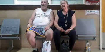 La eterna vigilia de los padres del turista sueco que perdió una pierna en un robo