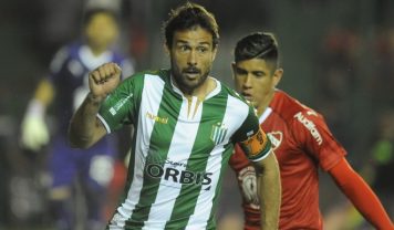 Cvitanich, al caer: El baraderense se va al Racing de Avellaneda