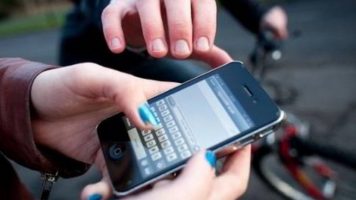 Policiales: Le arrebatan el celular a un joven
