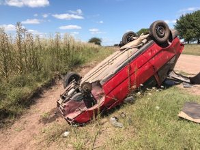 Santa Lucía: Robaron un auto y luego apareció volcado frente al campo de Mascherano