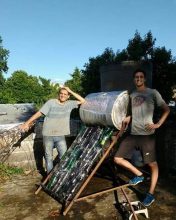 Un joven Baraderense construye termotanques solares con material reciclado
