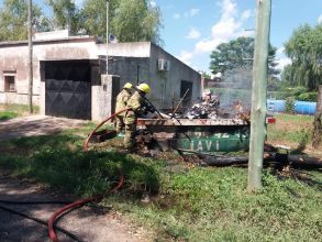 Bomberos: Dos veces al mismo volquete