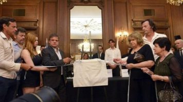Homenajearon a Débora Pérez Volpin en la Legislatura porteña