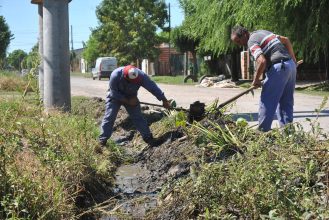 Trabajos de mejoramiento y mantenimiento en calles de Baradero