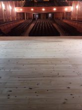 Teatro Colón: Se colocó el nuevo piso del escenario
