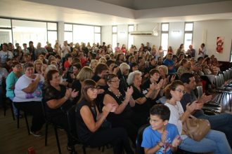 Día Internacional de la Mujer: Las imágenes del homenaje