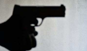 Policiales: Una mujer disparó en la pierna por accidente
