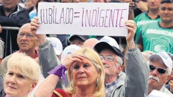 Jubilados perdieron 19,2% de poder adquisitivo