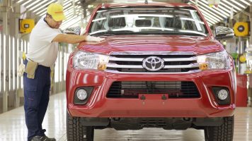 Toyota tampoco soportó la crisis y comenzará a suspender su producción