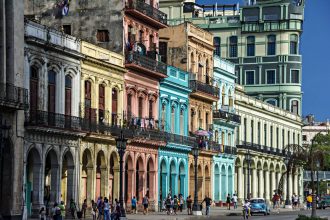 La Cuba y el Caribe de Alejo Carpentier – Por Hugo Pezzini