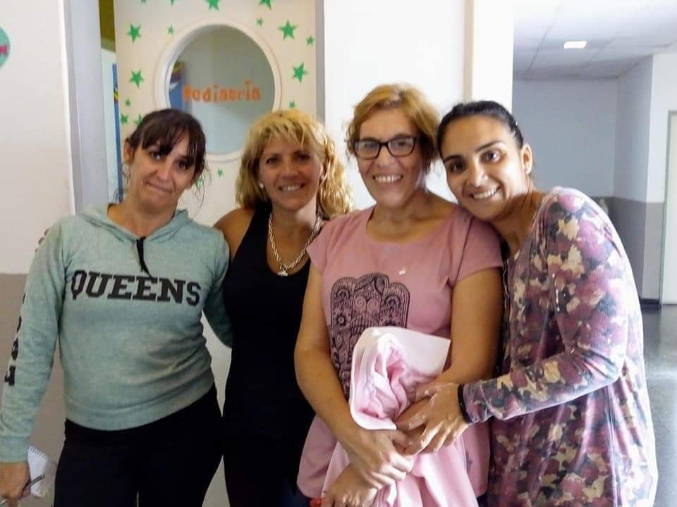 Mujeres a la obra: Trabajaron en mejorar el sector de pediatría