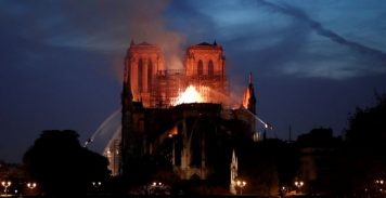 Incendio en Notre Dame: encontraron colillas en los andamios pero se refuerza la hipótesis de un problema eléctrico