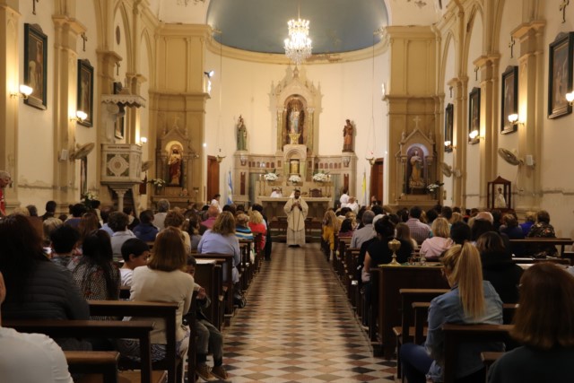 Lavado de pies: Institución del Sacerdocio y de la Eucaristía