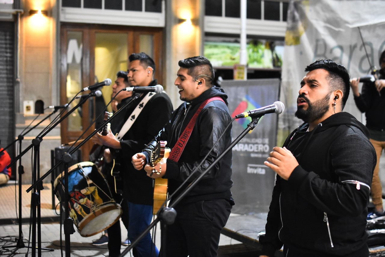 Cultura: Baradero disfrutó al ritmo de Kaymanta y el Dúo Carmelo Pantaleón