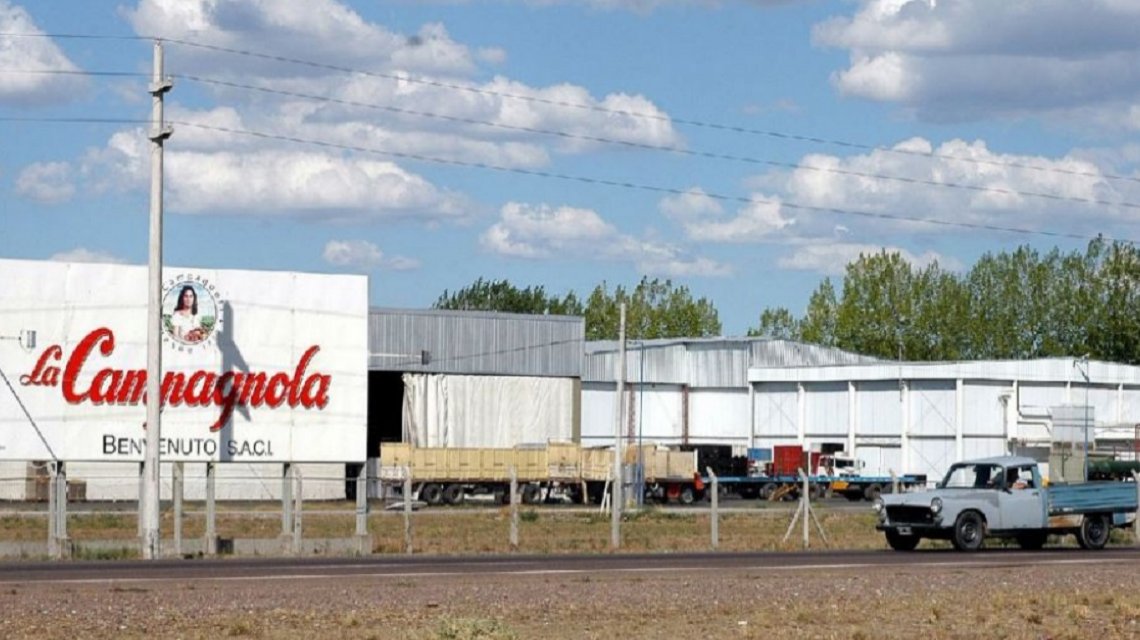Se agrava la crisis industrial: Arcor cerró dos plantas