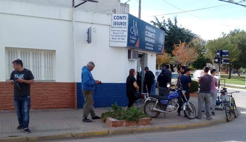 Colas para pagar/contratar seguros