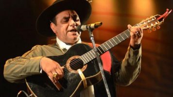 Acusan al Chaqueño Palavecino de maltratar a un músico