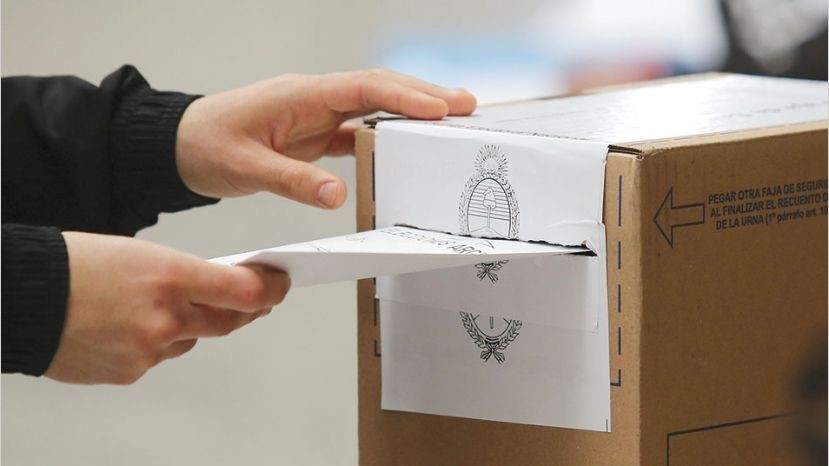 La UCR presentó un proyecto para suspender las PASO presidenciales