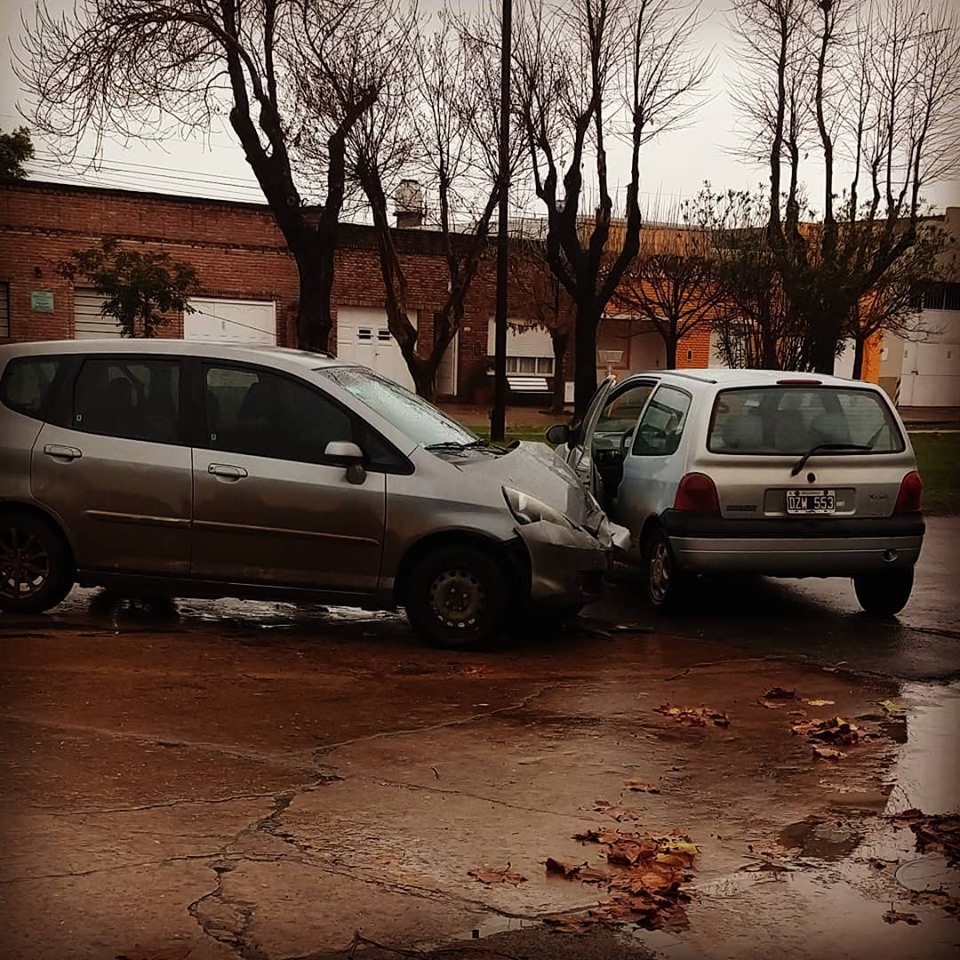 Policiales: Fuerte accidente en plena tormenta
