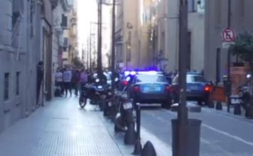 Un grupo de ladrones robó 20 mil dólares en una oficina del Microcentro