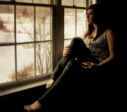 «Quiero contar mi historia para que le sirva a otras personas: cómo es tener 18 años y estar sola»