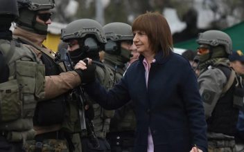 ¿Vuelve el Servicio Militar?: Bullrich lanzó “formación” a cargo de la Gendarmería Nacional para jóvenes