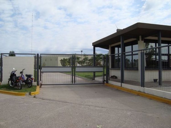 Donto: Otro conflicto por falta de pago