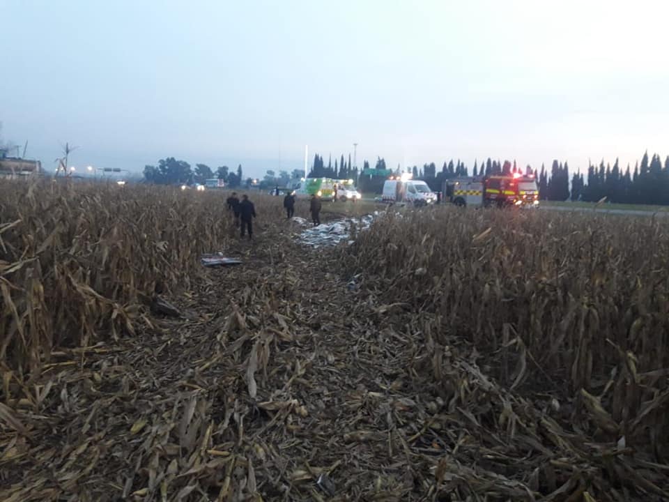 Bomberos: Accidente entre dos camiones