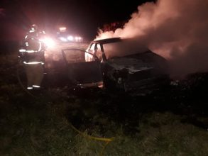 Bomberos: Se incendió un automóvil en Ruta N°9