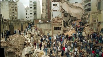 Las razones políticas del ataque a la AMIA: los millones de Khadafi, una central nuclear para Irán y la alianza secreta con Siria