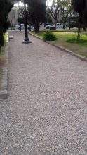 Plaza Mitre: Camino y piedra