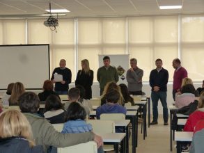 Se efectuó la entrega de 152 becas educativas