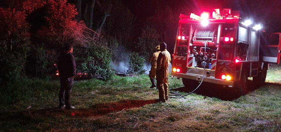 Bomberos: Incendio de pastizales sobre Ruta 41