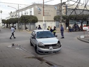 Policiales: Accidente entre una moto y un auto
