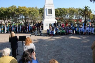 San Martín: Acto oficial en Plaza Mitre