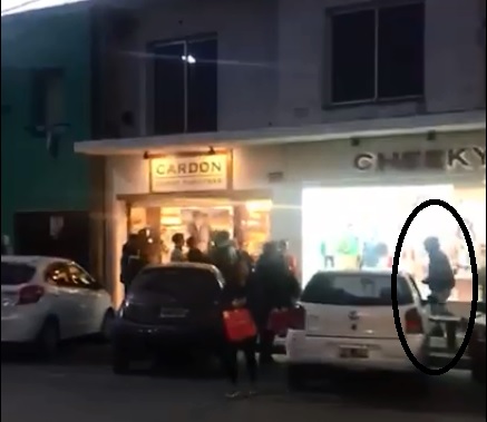 Policiales: Robó en el local Cheeky y lo detuvieron a las pocas cuadras