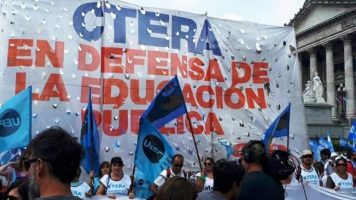 Anunciaron un paro docente nacional para este jueves
