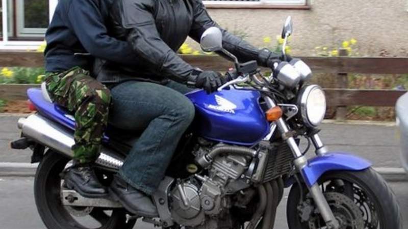 Policiales: Detienen a dos motochorros cuando comenzaba el Domingo