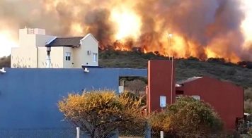 Controlaron el voraz incendio en Villa Carlos Paz