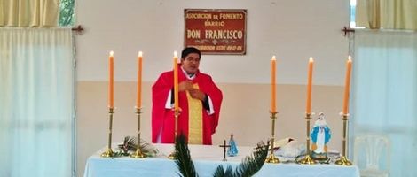 Campana: Muere un cura mientras oficiaba una misa en Barrio Don Francisco