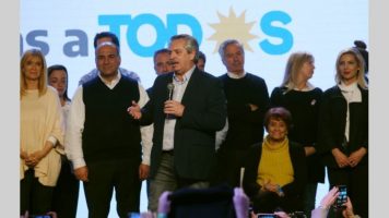 Elecciones 2019: en el búnker del Frente de Todos festejan una “victoria contundente” y en el oficialismo pidieron esperar los resultados oficiales