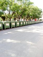 Retiro de contenedores plásticos de la vía pública