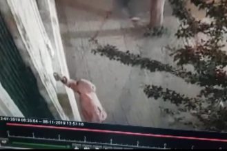 Pintadas en la escuela Berisso: Los responsables quedaron filmados