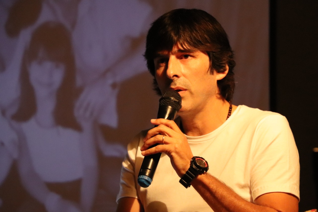 Noche de arte : Presentación del libro» Blanco y Negro «
