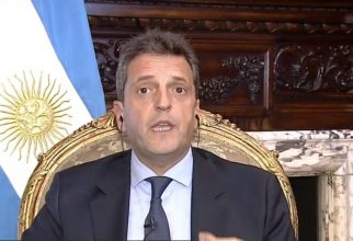 Massa: “Tenemos que sacar del coma a un enfermo por culpa de la mala praxis de Macri”