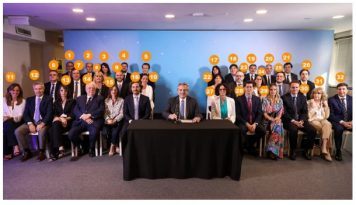 Quién es quién en la foto de la presentación del gabinete de Alberto Fernández