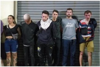 La banda de grafiteros detenidos en el subte deberá pintar las formaciones que vandalizó y pagar los gastos
