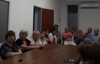 Reunión informativa con comerciantes de la ciudad