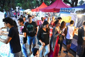 La Feria de Artesanos, una de las propuestas que brinda febrero en Baradero