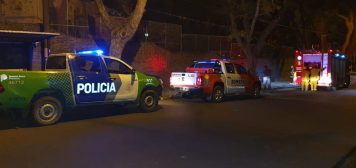 Bomberos: Incendio de un árbol en el jardín 901